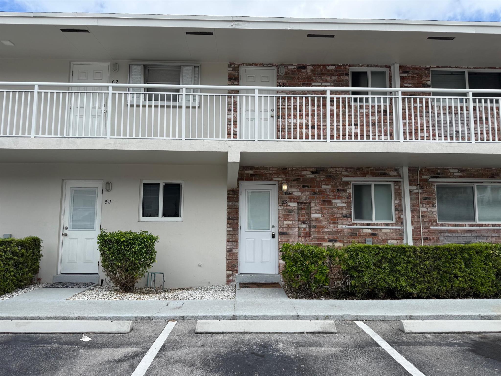 3850 NE 21st Way #53