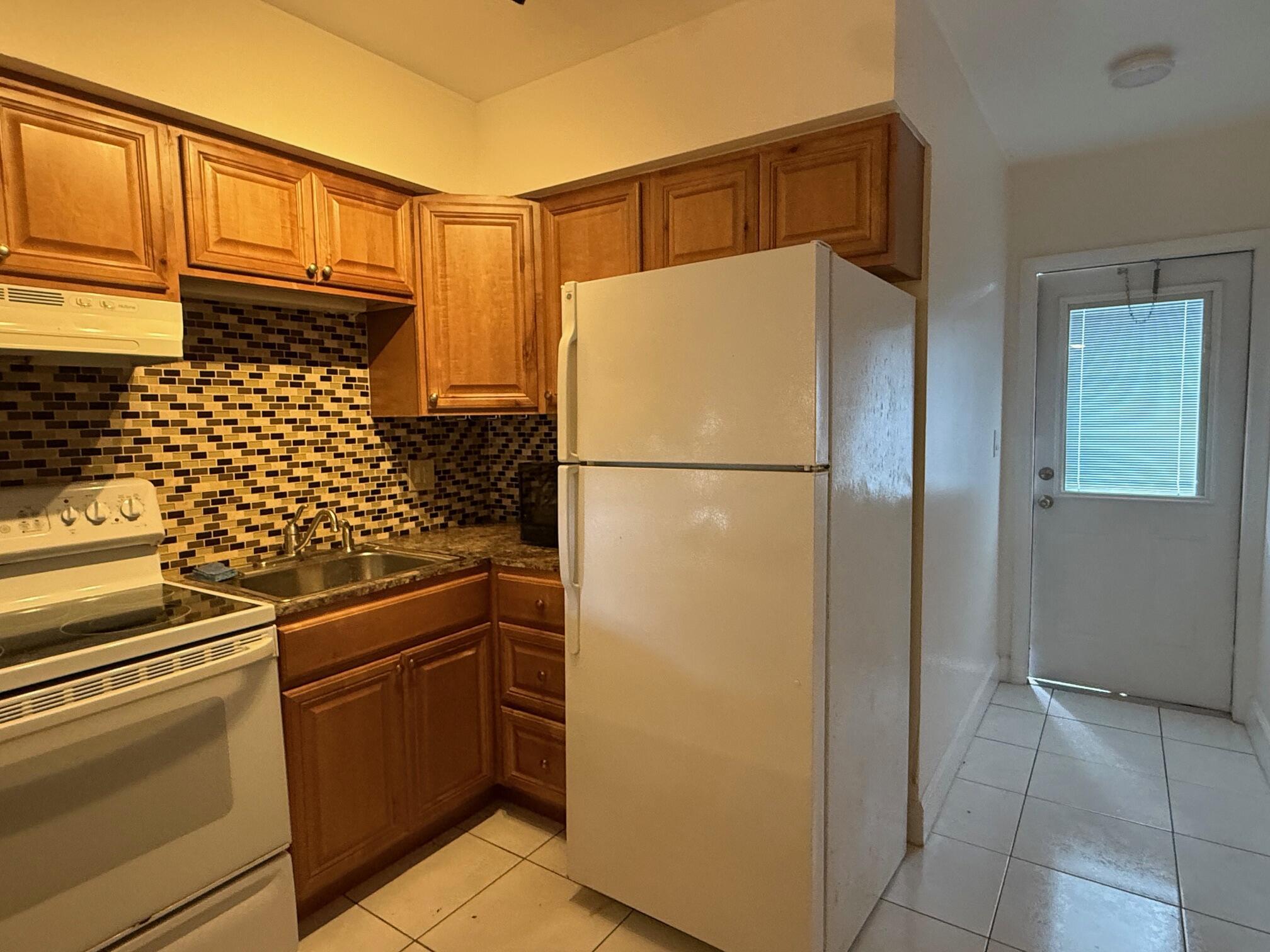 3850 NE 21st Way #53 Lighthouse Point, FL 33064