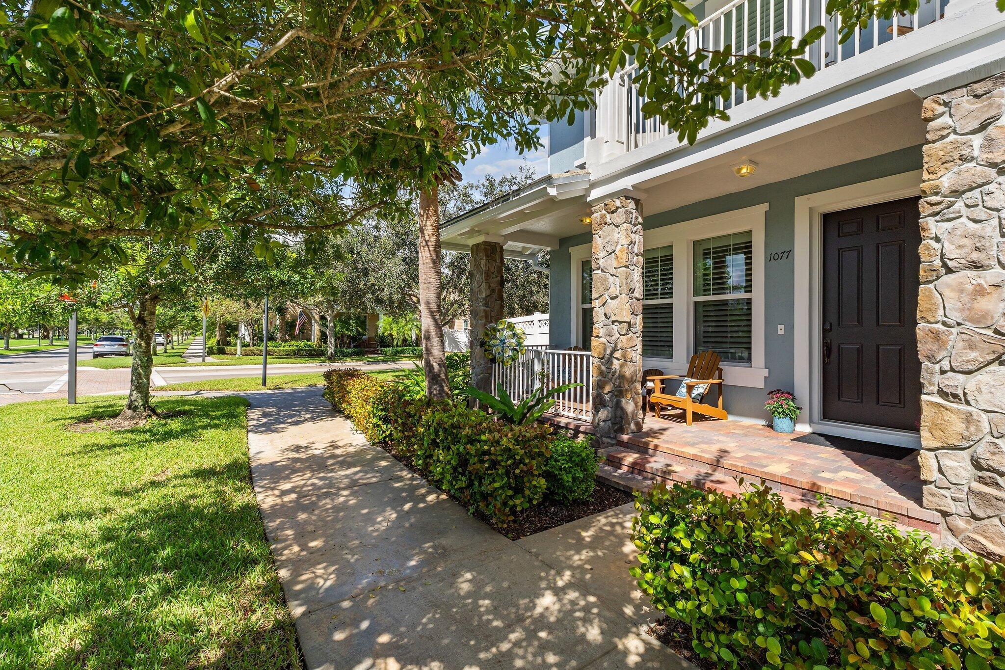 1077 N Prescott Dr Dr