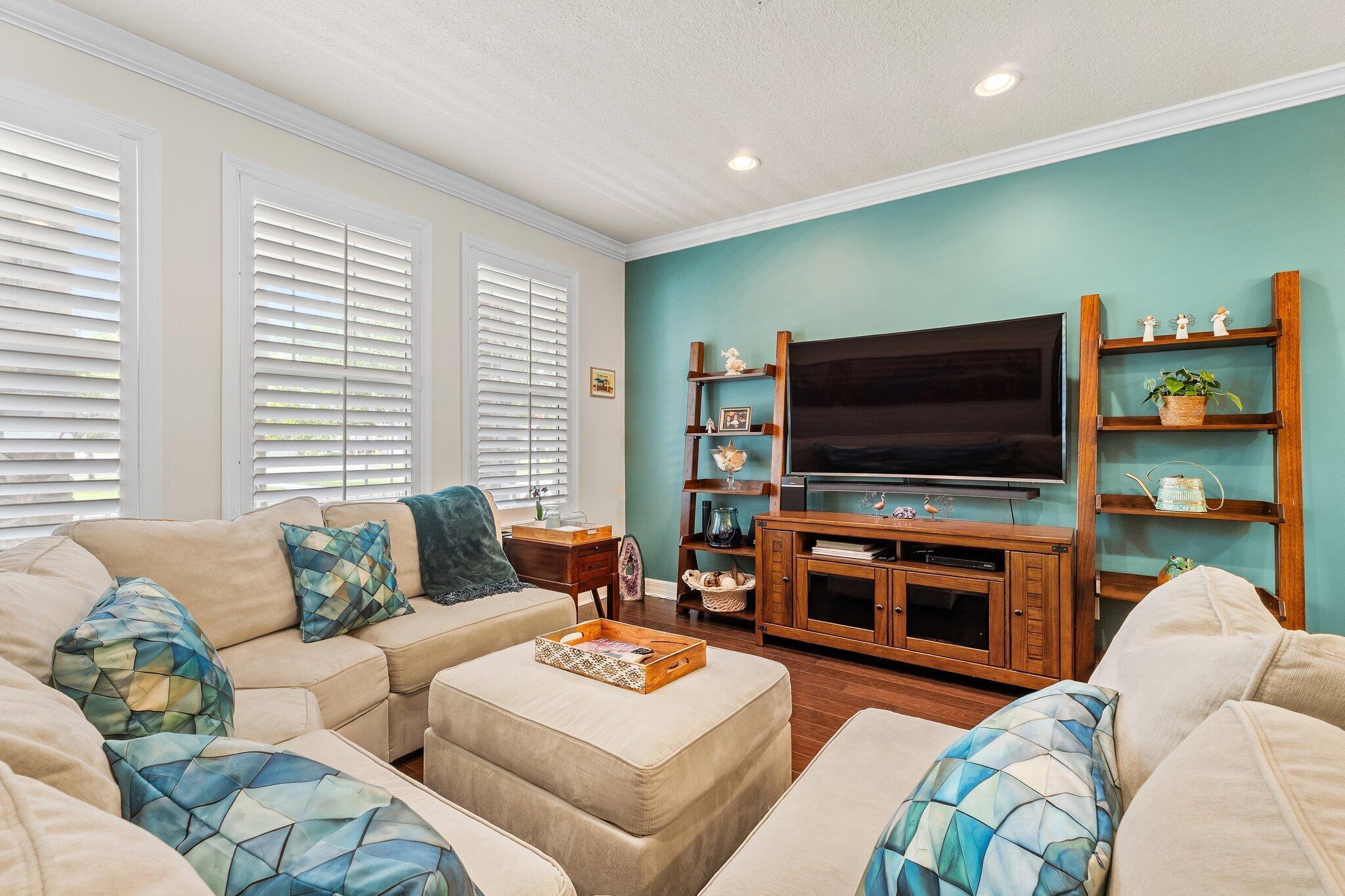 1077 N Prescott Dr Jupiter, FL 33458