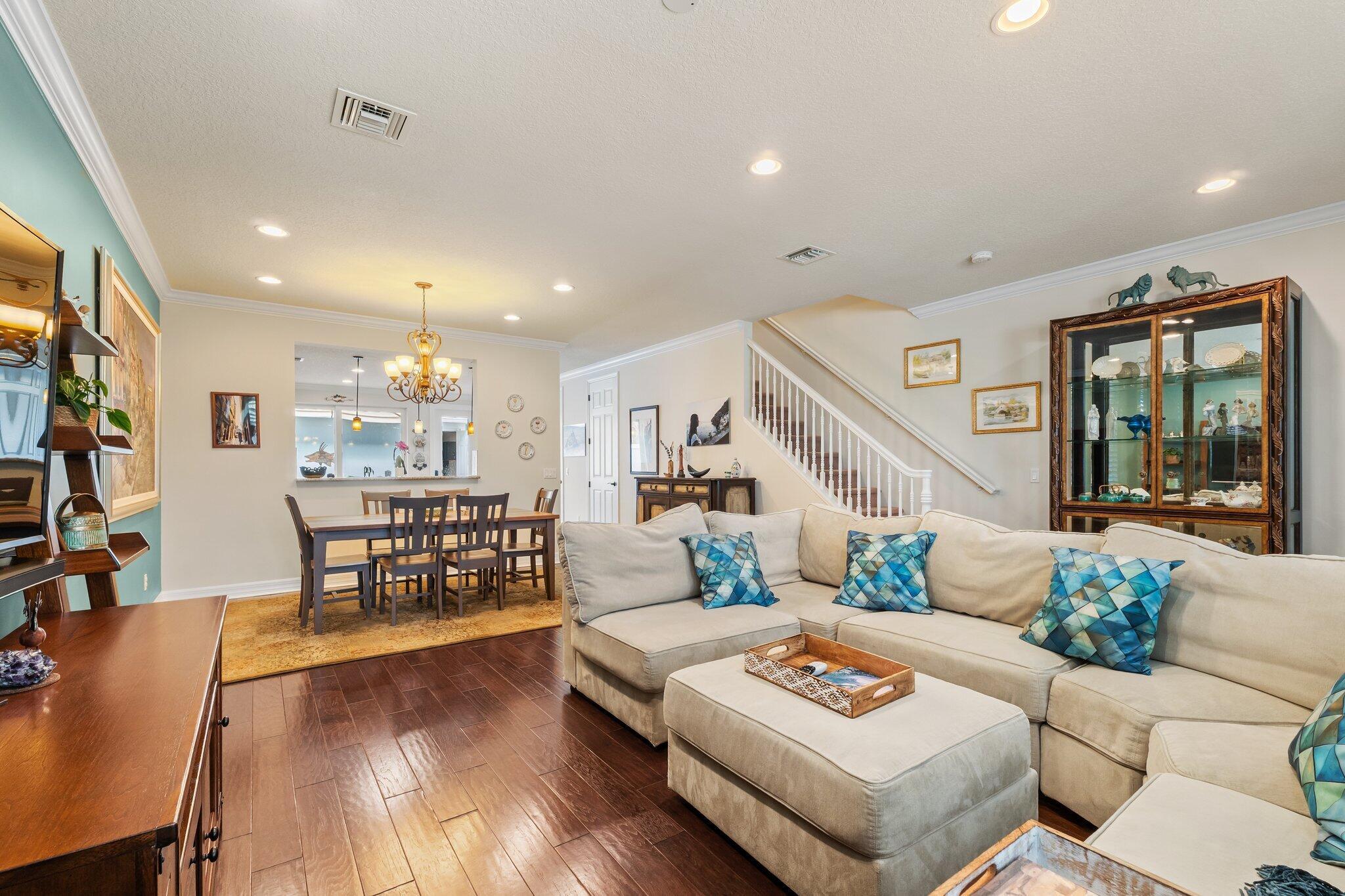 1077 N Prescott Dr Jupiter, FL 33458