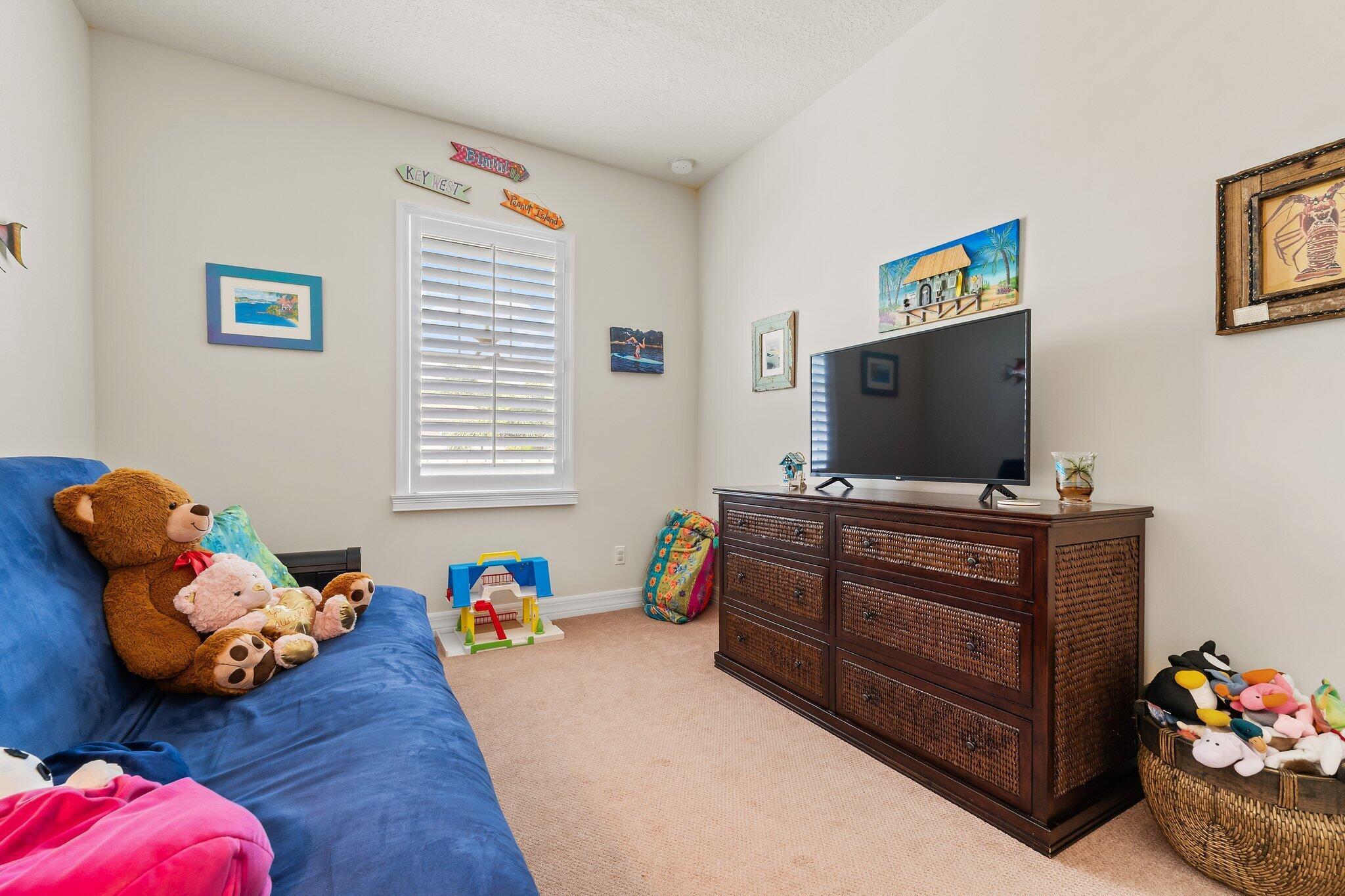 1077 N Prescott Dr Jupiter, FL 33458