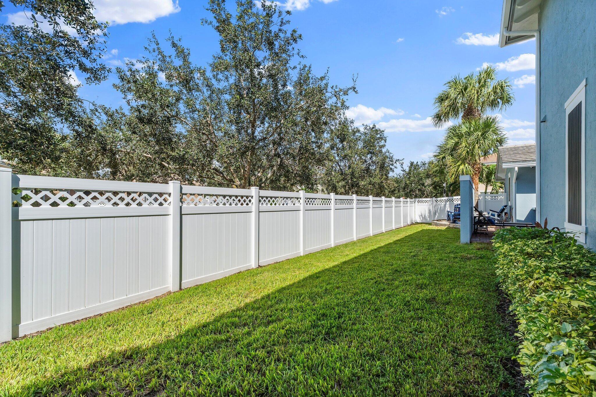 1077 N Prescott Dr Jupiter, FL 33458