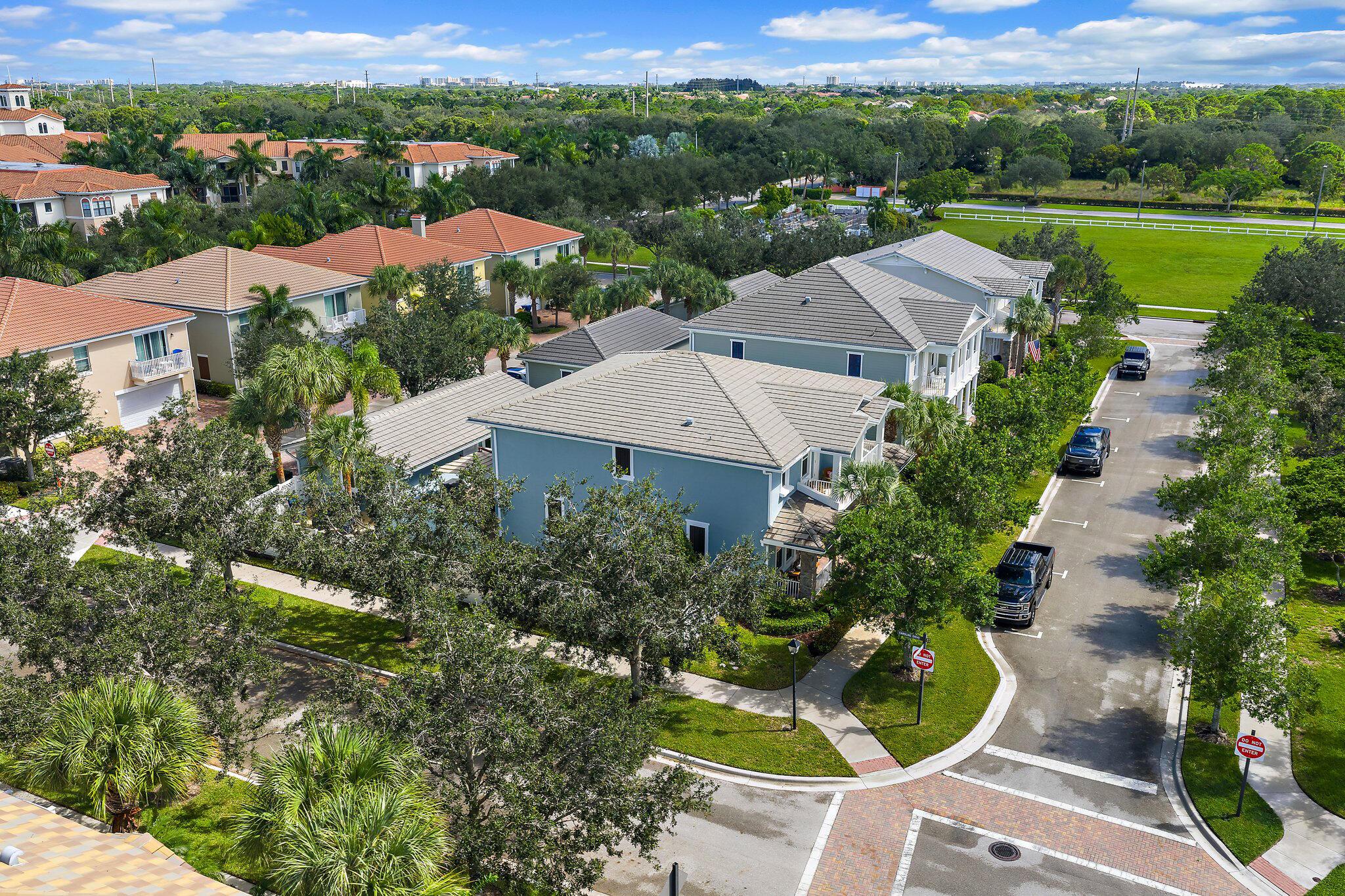 1077 N Prescott Dr Jupiter, FL 33458