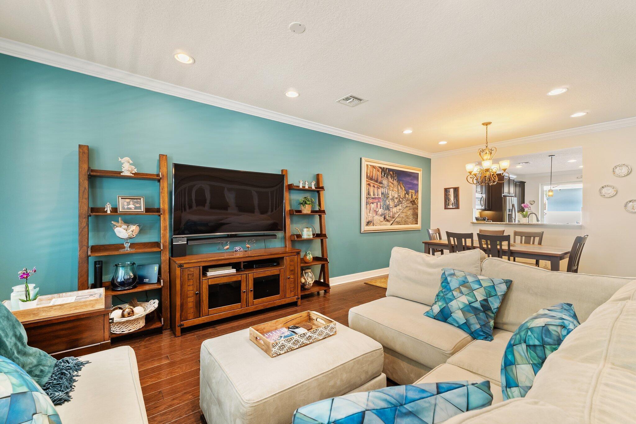 1077 N Prescott Dr Jupiter, FL 33458