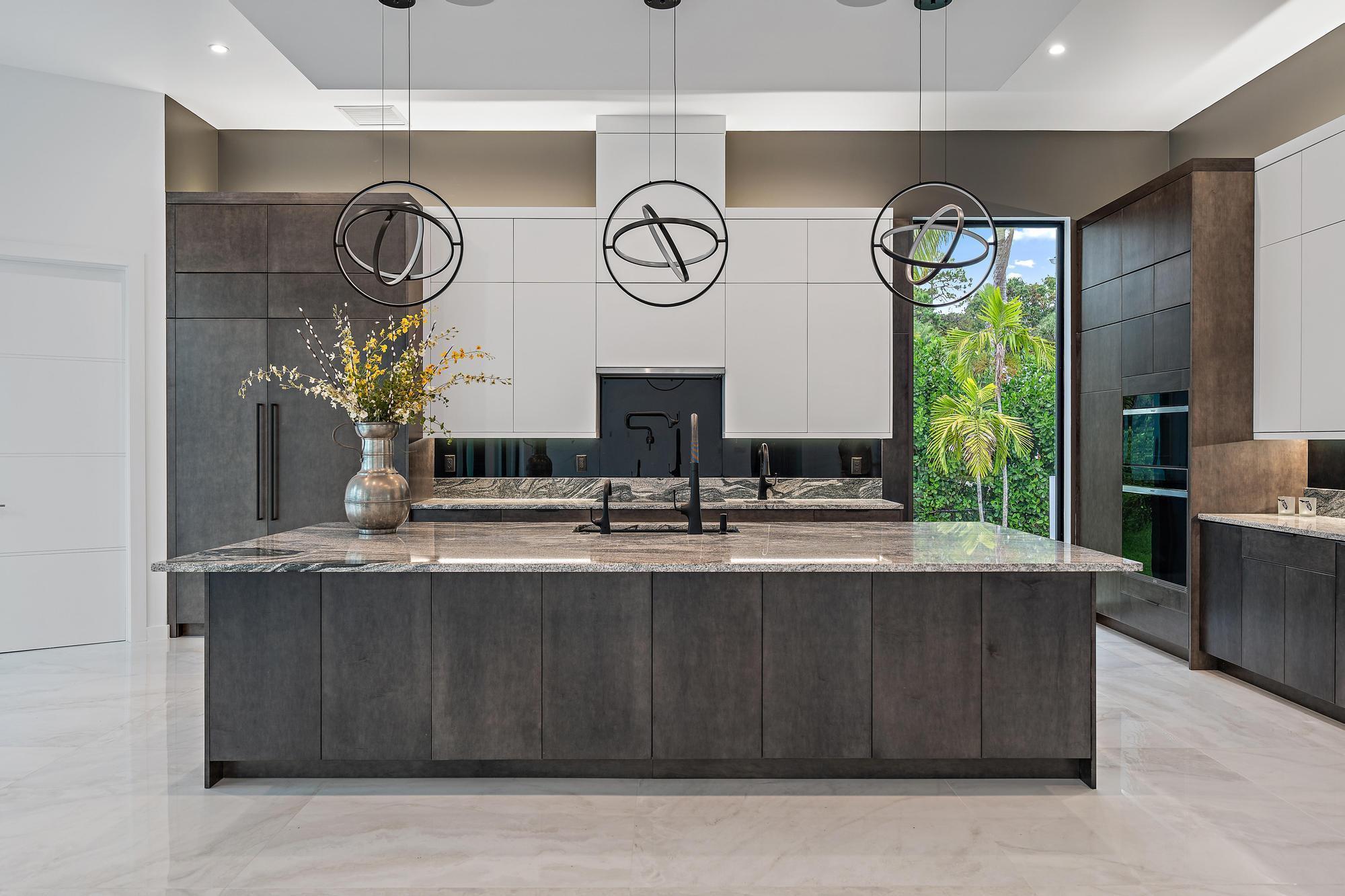 8309 SE Rivers Edge St Jupiter, FL 33458