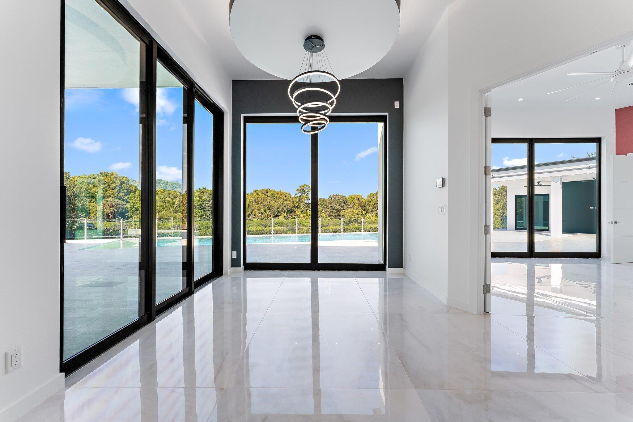 8309 SE Rivers Edge St Jupiter, FL 33458