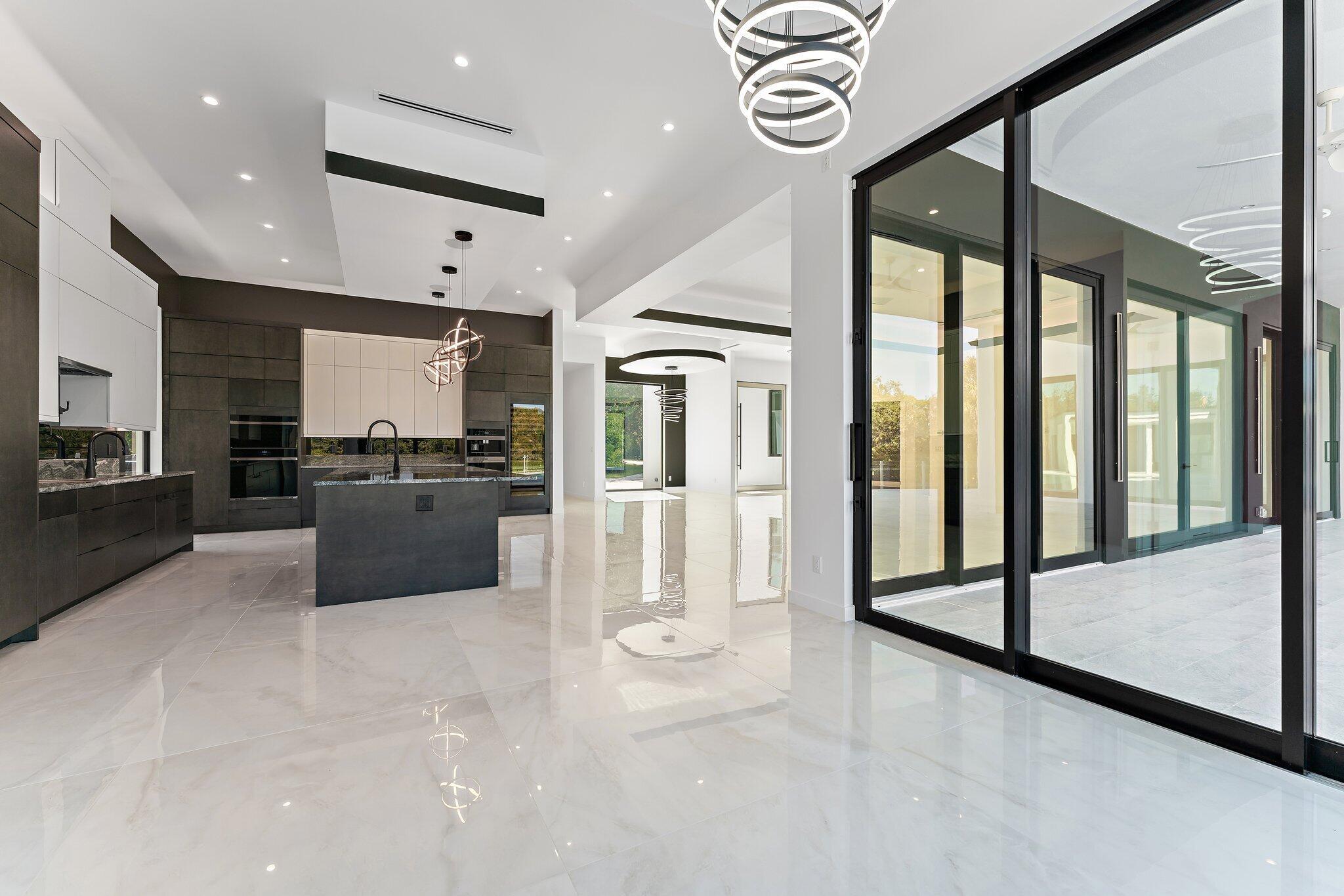 8309 SE Rivers Edge St Jupiter, FL 33458