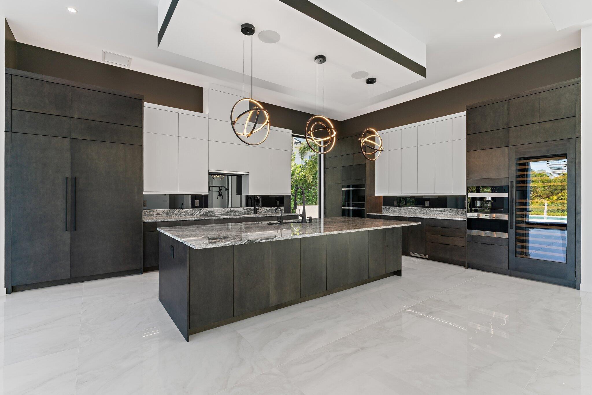 8309 SE Rivers Edge St Jupiter, FL 33458