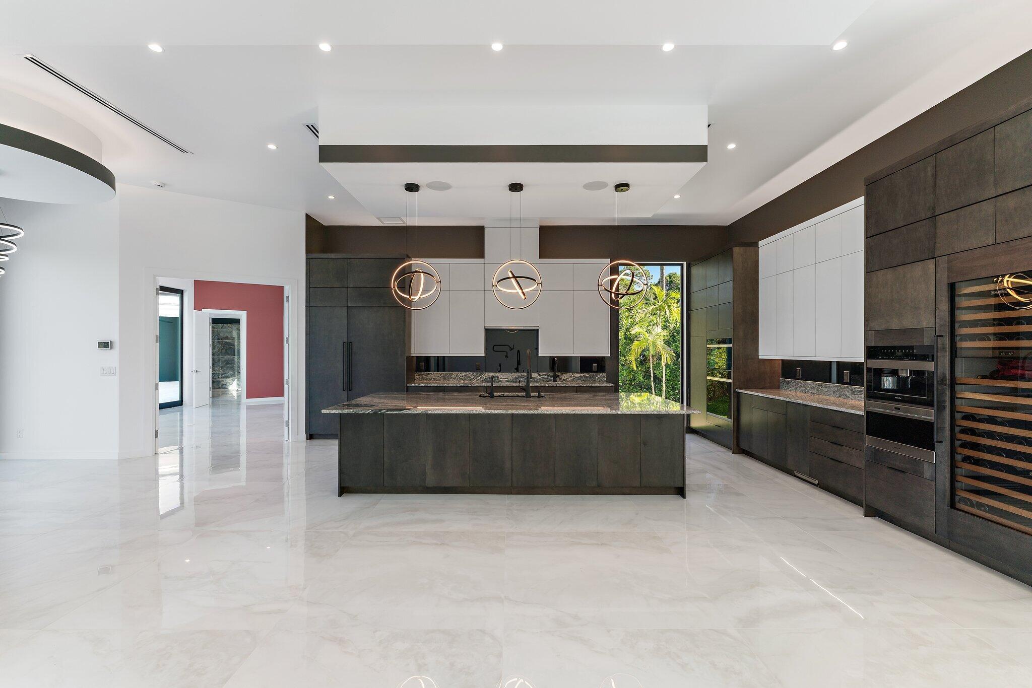 8309 SE Rivers Edge St Jupiter, FL 33458