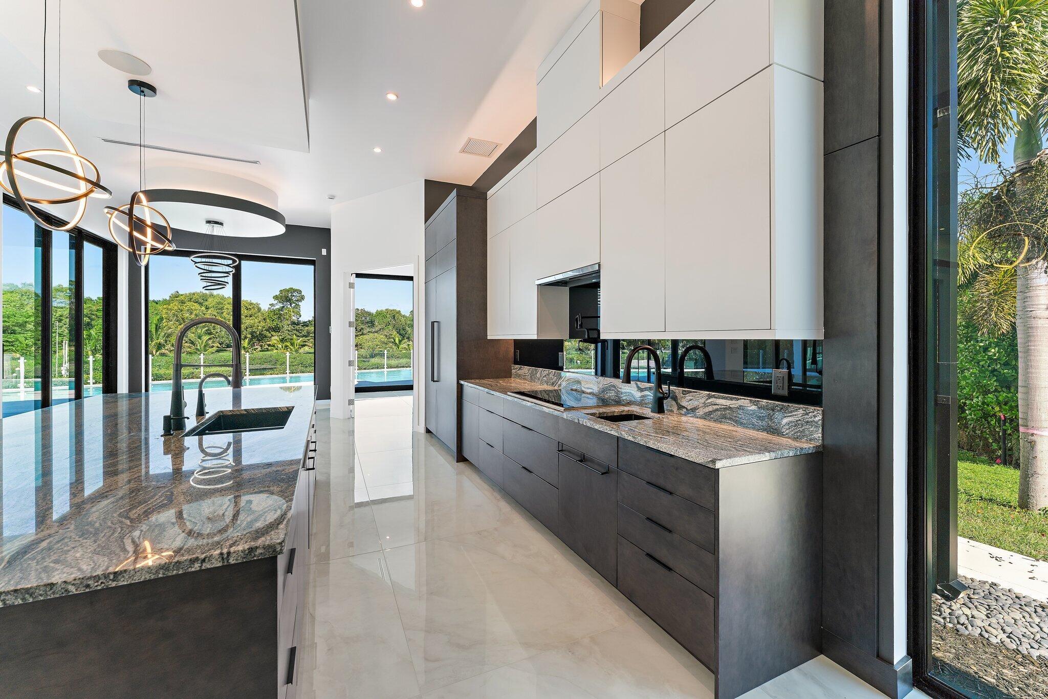 8309 SE Rivers Edge St Jupiter, FL 33458