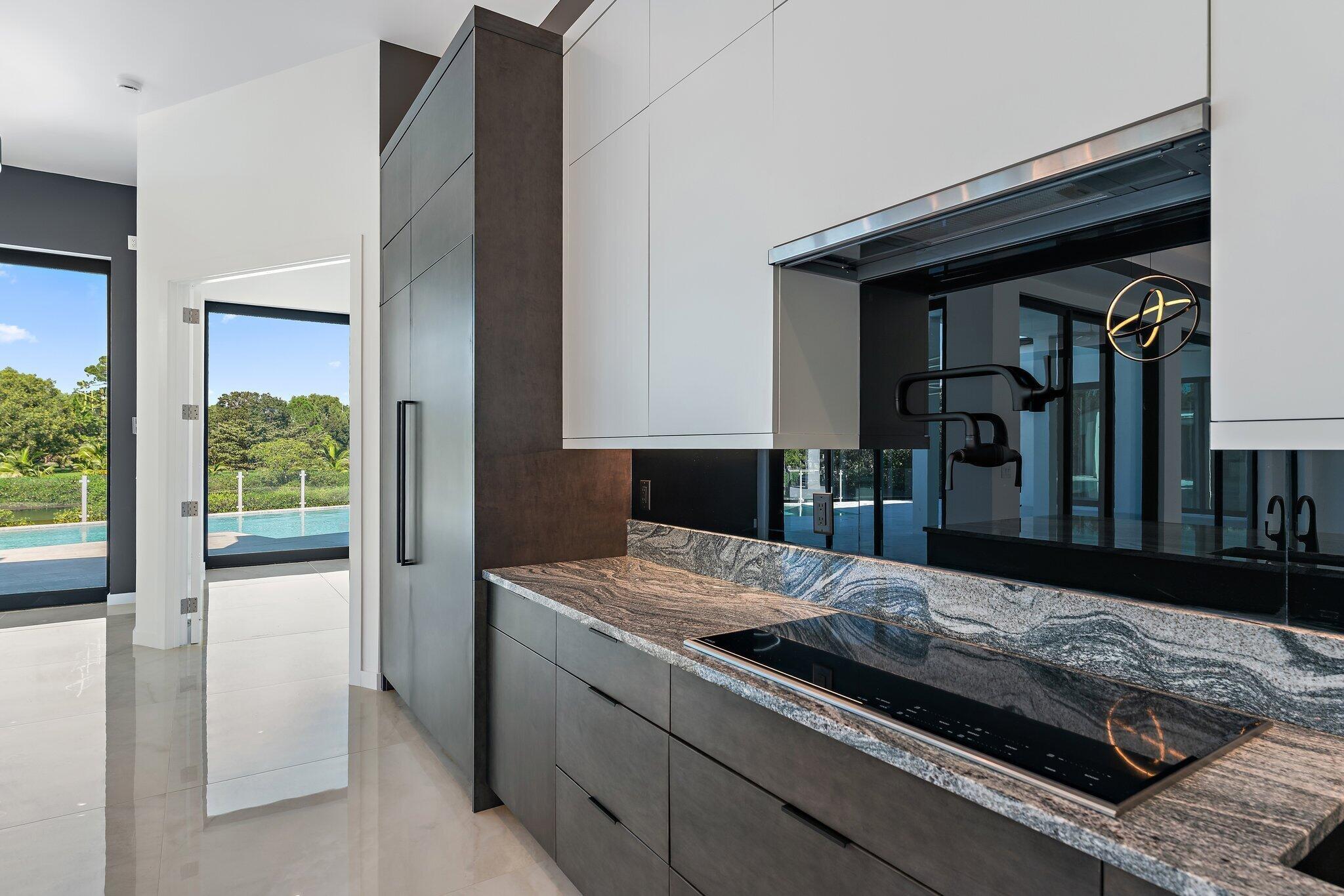 8309 SE Rivers Edge St Jupiter, FL 33458