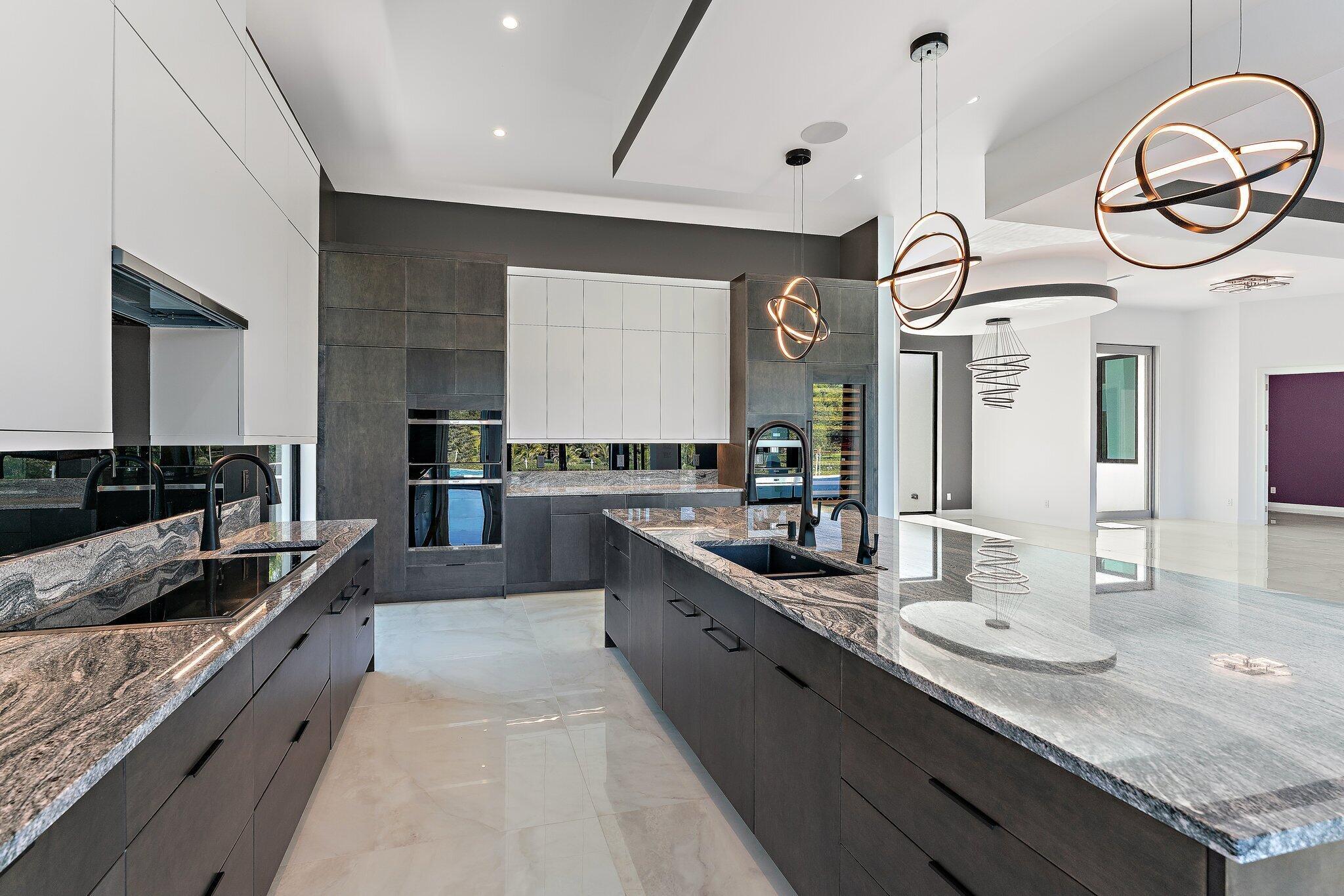 8309 SE Rivers Edge St Jupiter, FL 33458