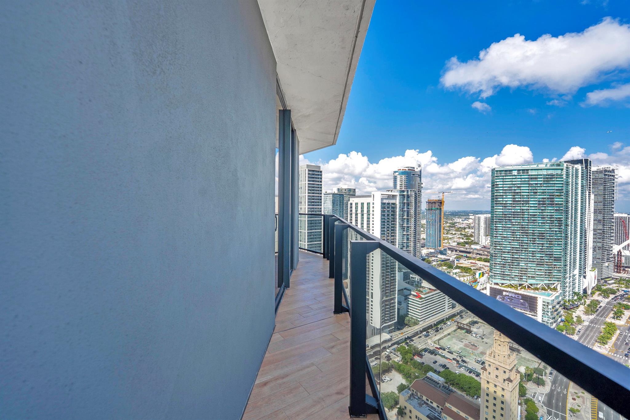 398 NE 5th St #3709 Miami, FL 33132