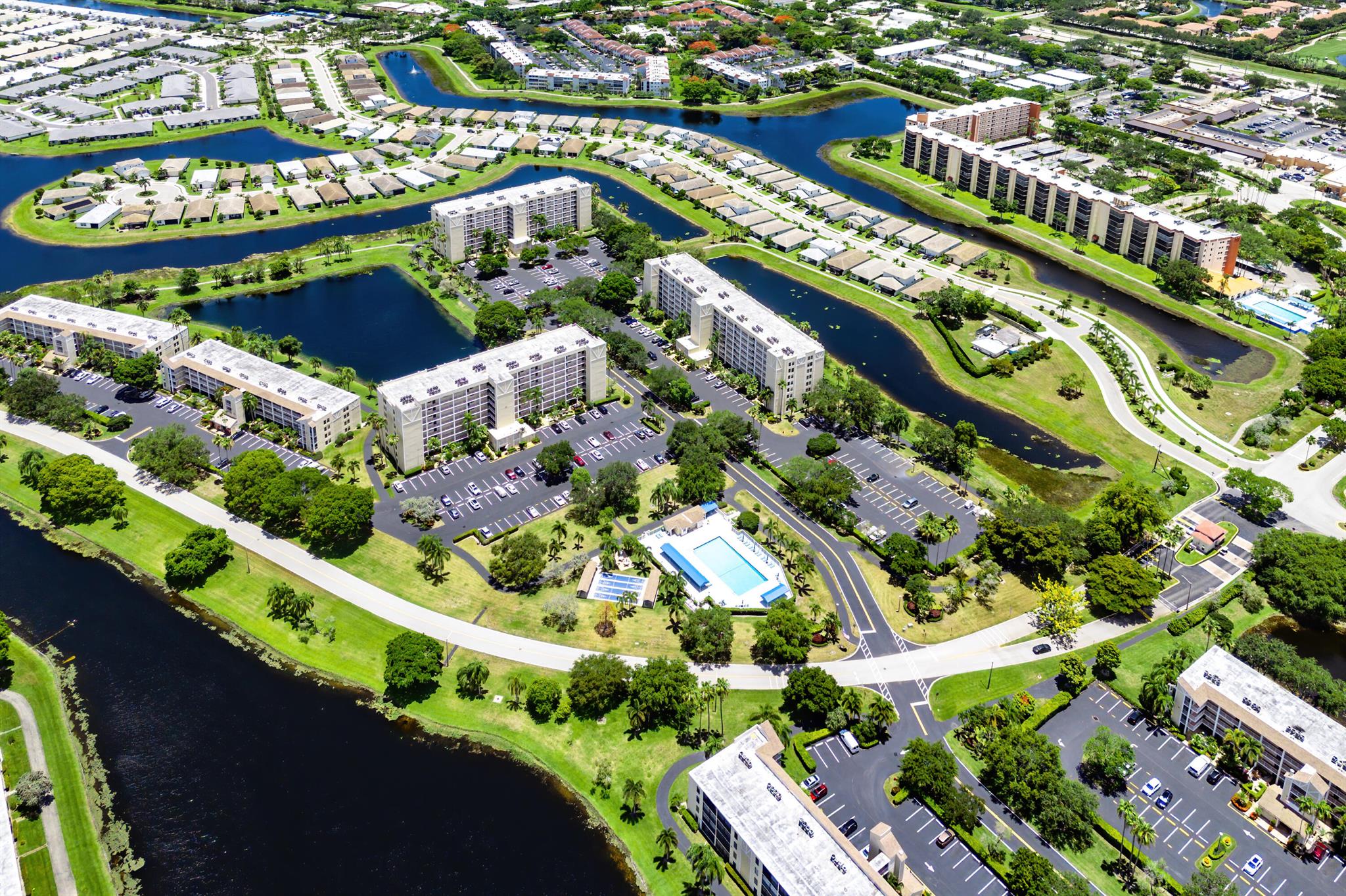 7290 Kinghurst Dr #607 Delray Beach, FL 33446