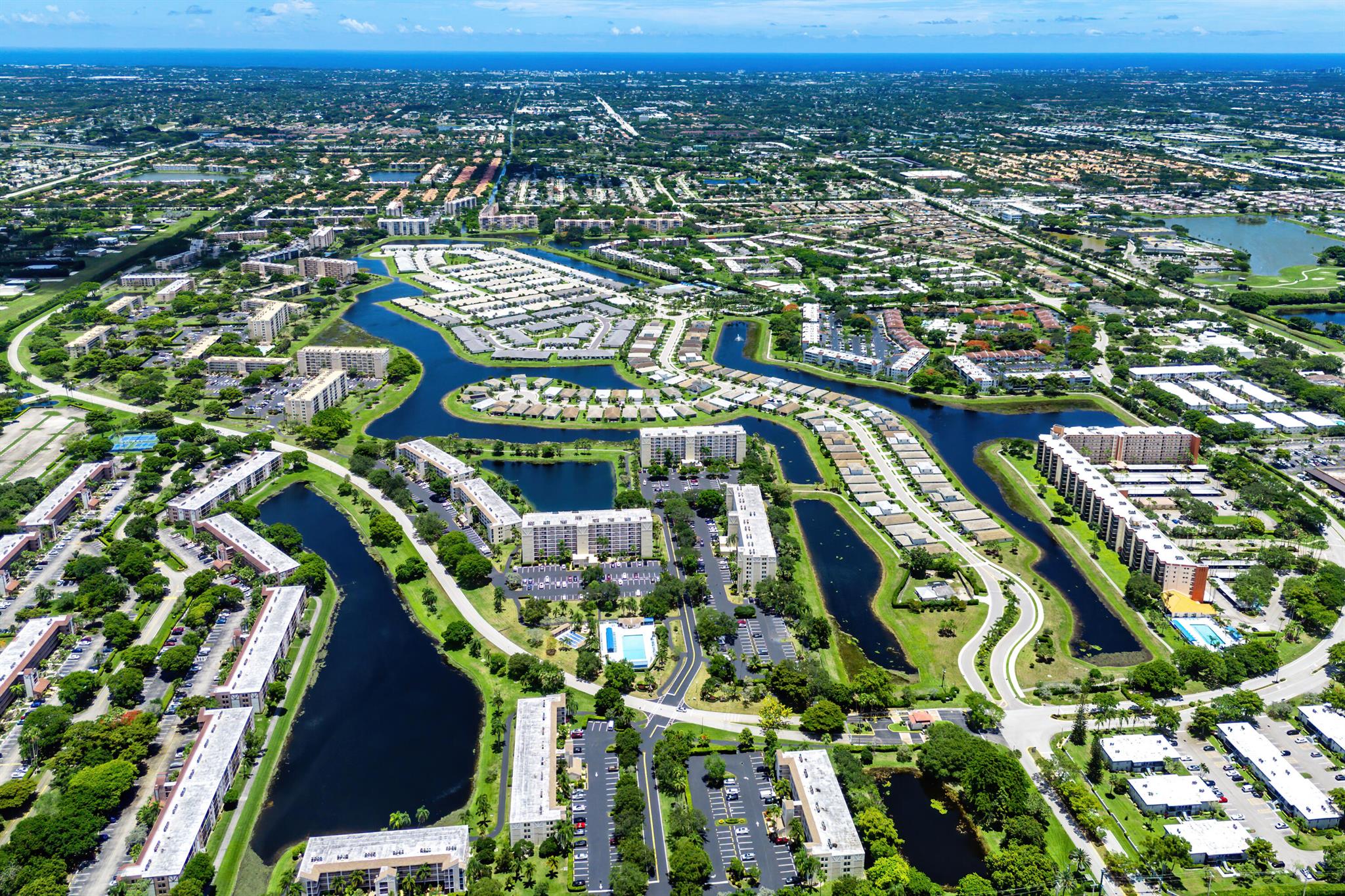 7290 Kinghurst Dr #607 Delray Beach, FL 33446