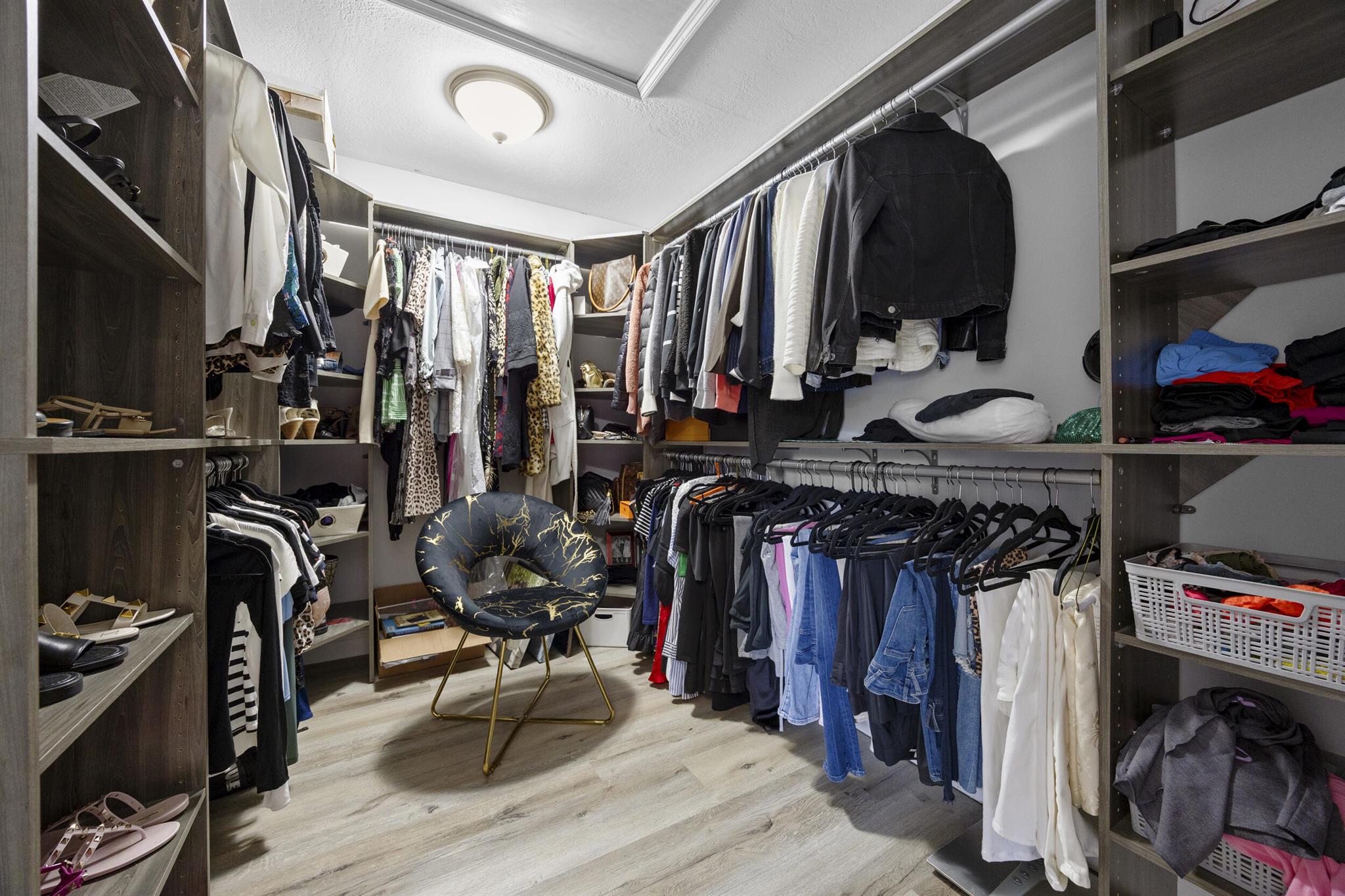 6822 Via Regina Boca Raton, FL 33433