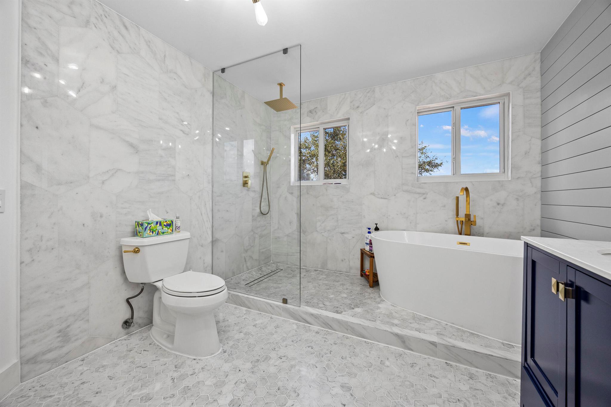 6822 Via Regina Boca Raton, FL 33433