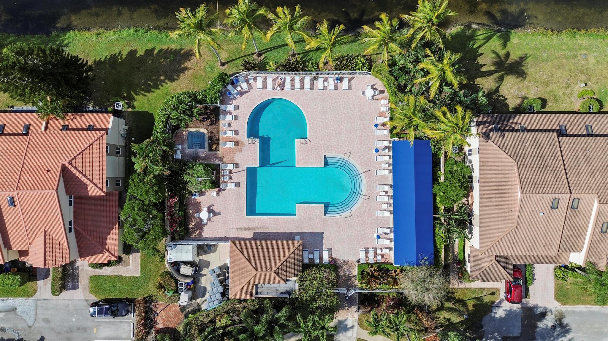 6822 Via Regina Boca Raton, FL 33433