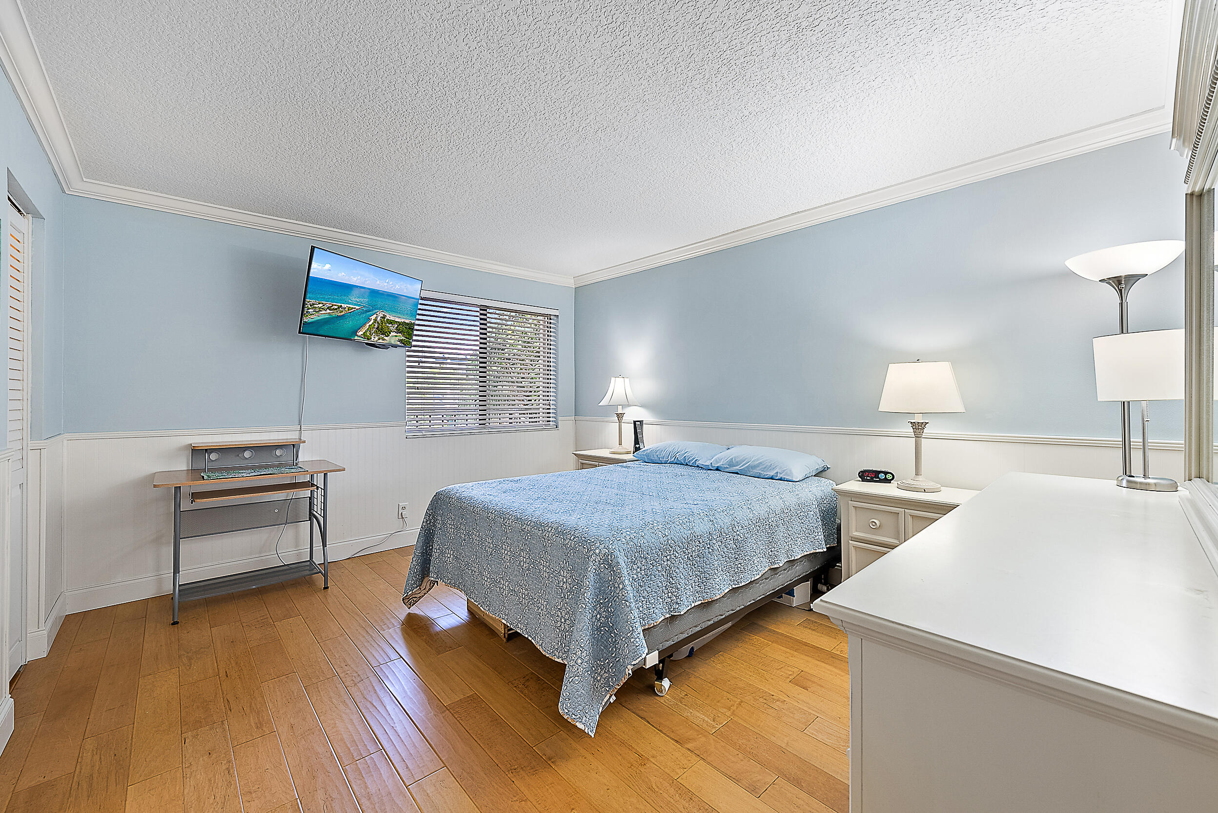 1605 S Us Hwy 1 #E204 Jupiter, FL 33477