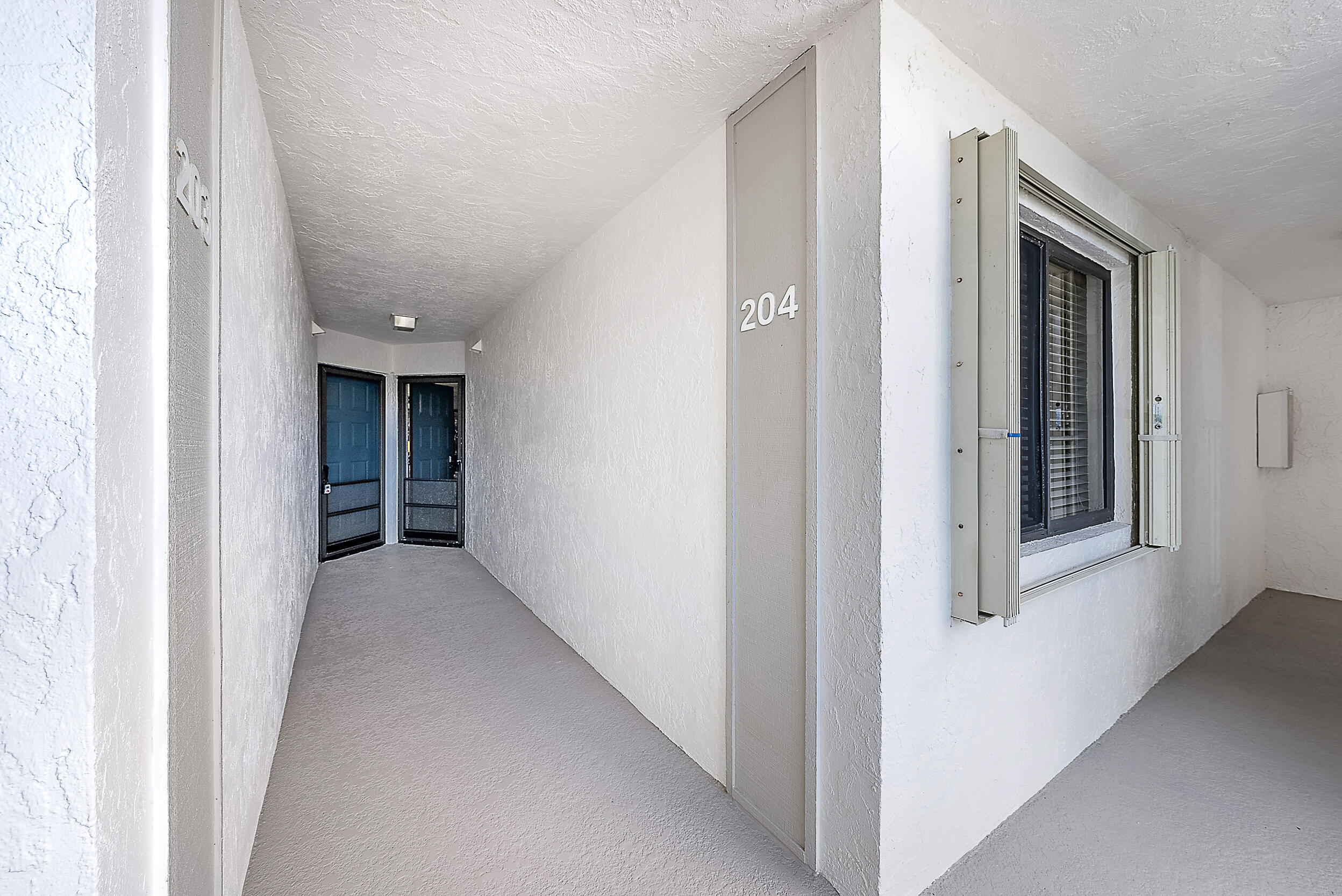 1605 S Us Hwy 1 #E204 Jupiter, FL 33477