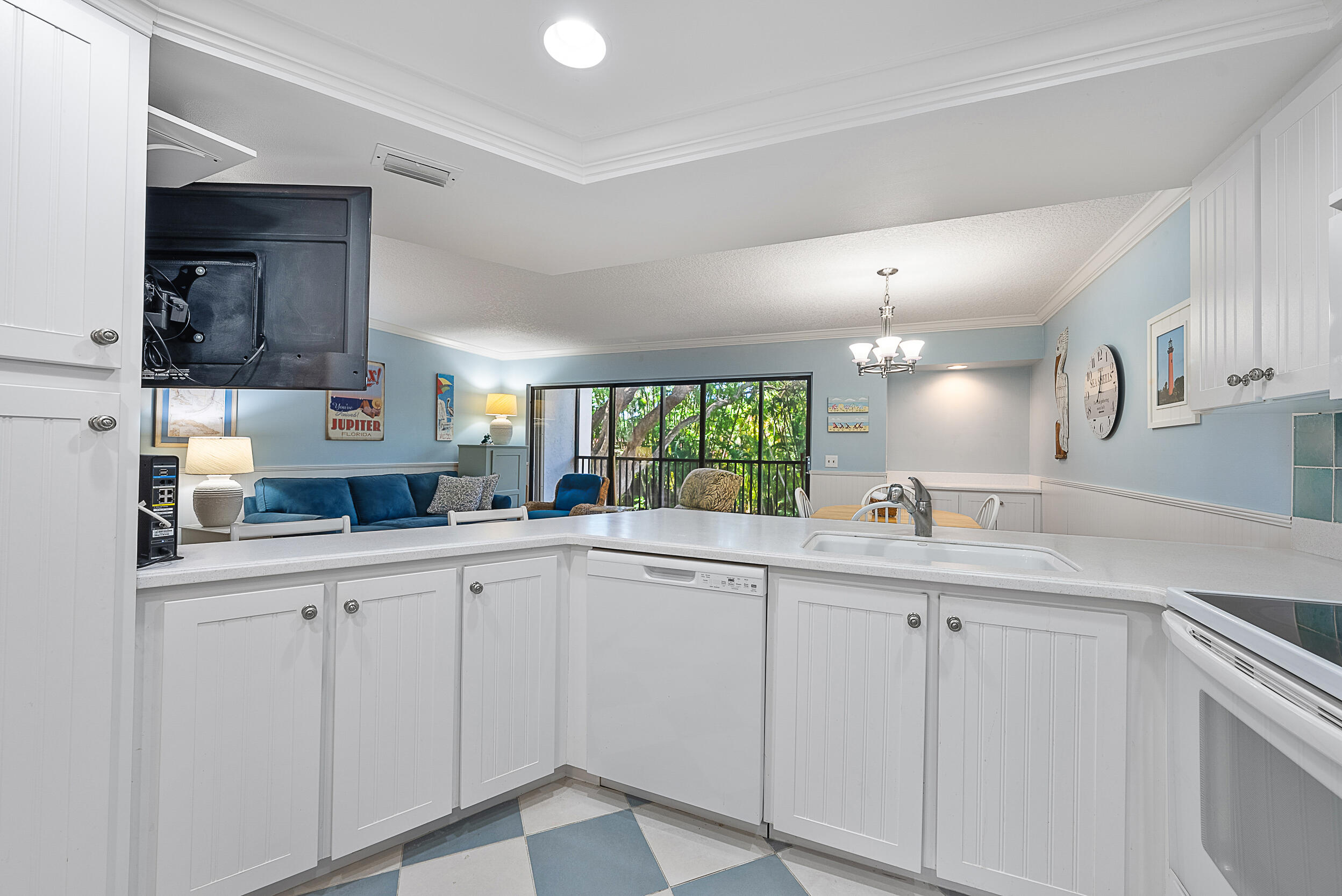 1605 S Us Hwy 1 #E204 Jupiter, FL 33477