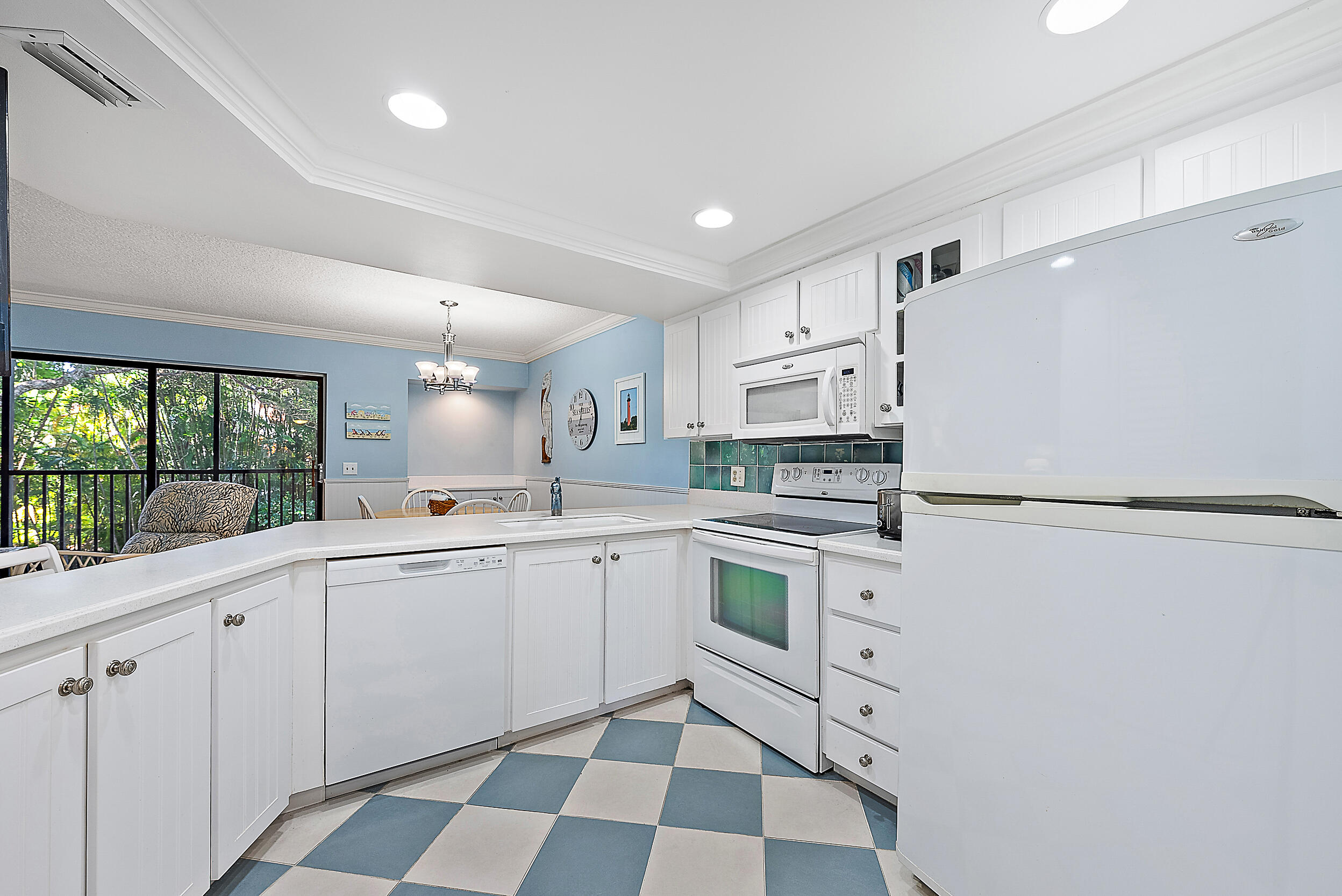 1605 S Us Hwy 1 #E204 Jupiter, FL 33477