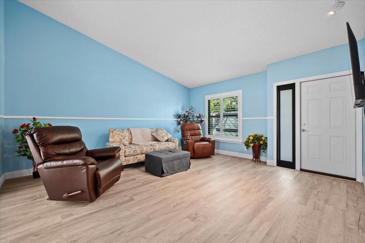 404 Lakewood #3a Jupiter, FL 33458