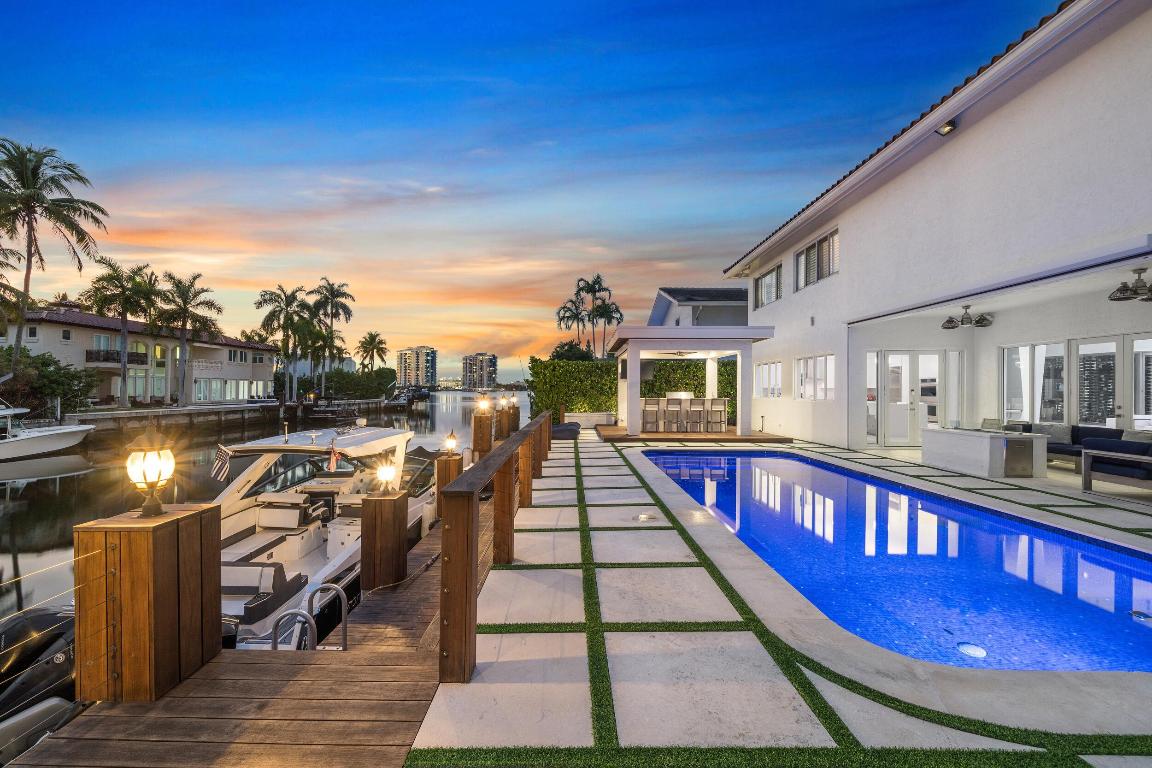 16430 NE 30th North Miami Beach, FL 33160