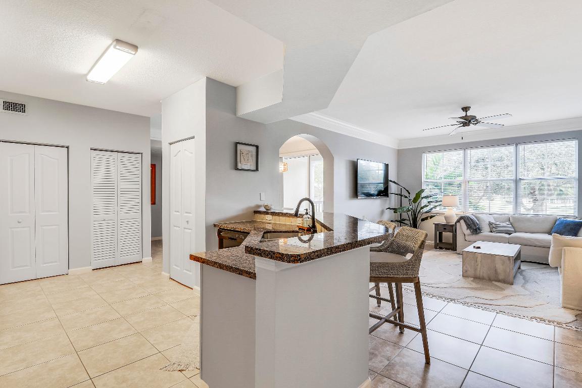 275 Murcia #212 Jupiter, FL 33458