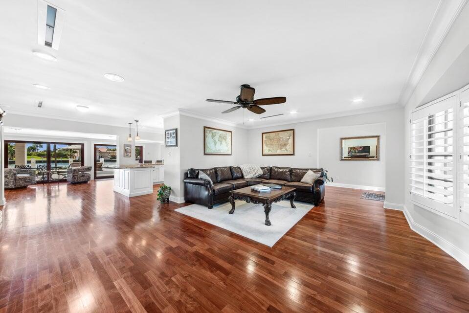 4555 W Tradewinds Fort Lauderdale, FL 33308