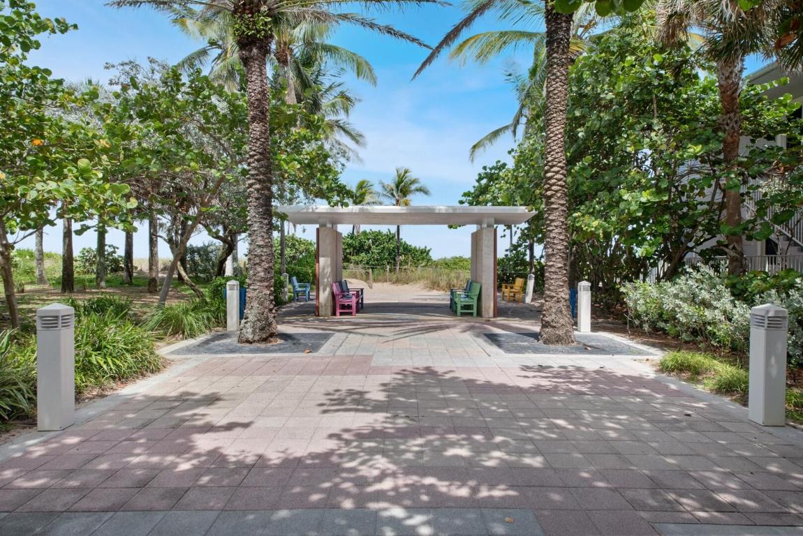 4555 W Tradewinds Fort Lauderdale, FL 33308