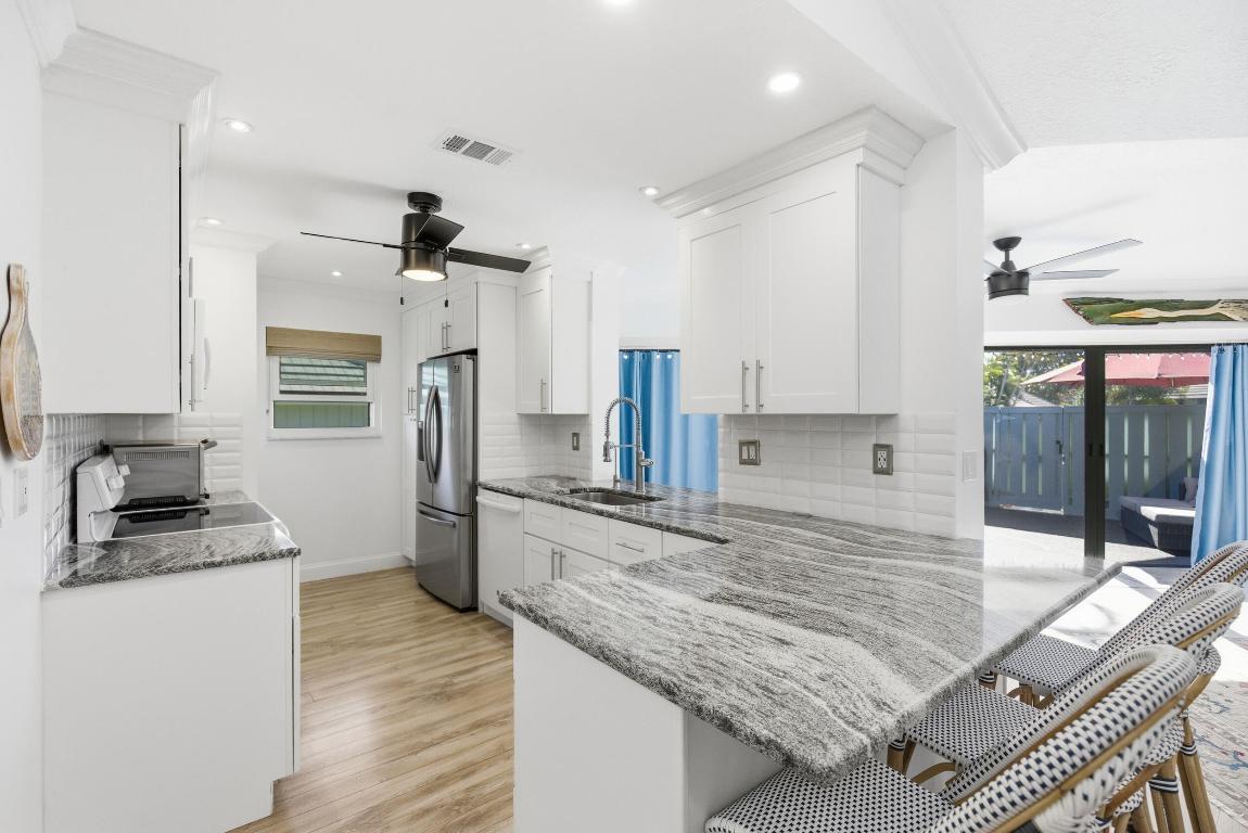 1127 E Seminole #24b Jupiter, FL 33477