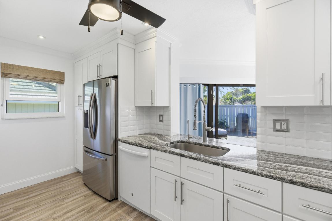 1127 E Seminole #24b Jupiter, FL 33477