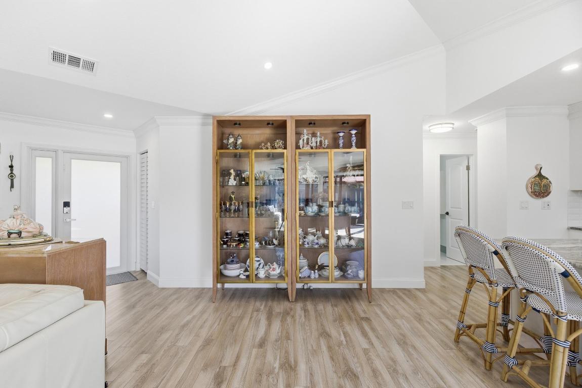 1127 E Seminole #24b Jupiter, FL 33477