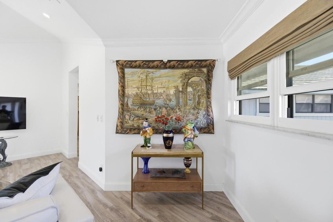 1127 E Seminole #24b Jupiter, FL 33477