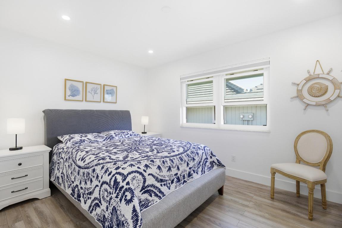 1127 E Seminole #24b Jupiter, FL 33477