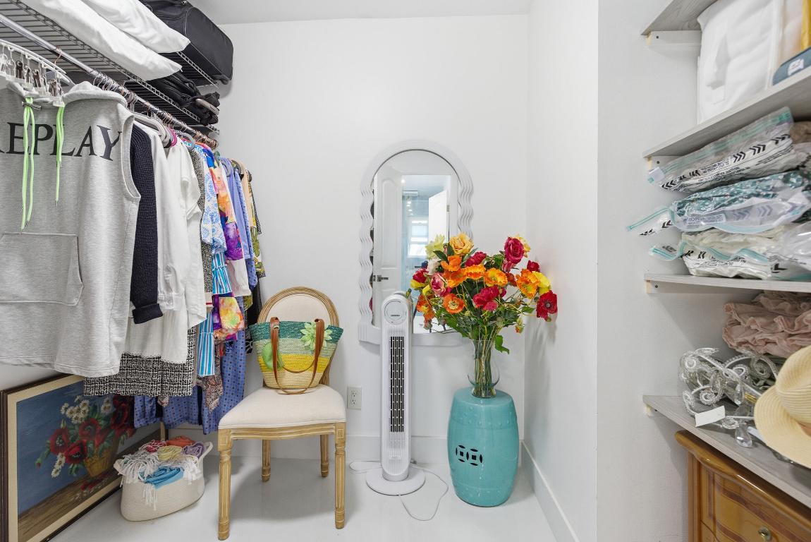 1127 E Seminole #24b Jupiter, FL 33477