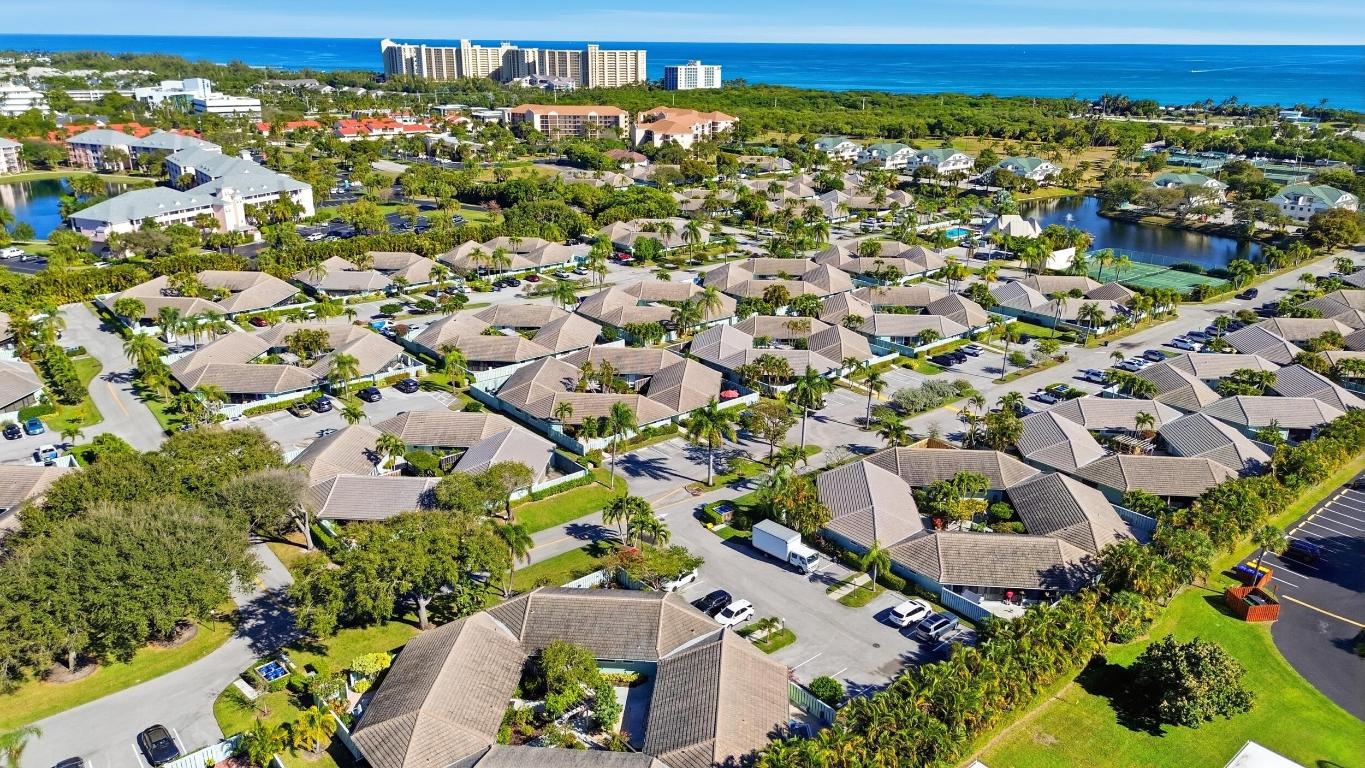 1127 E Seminole #24b Jupiter, FL 33477