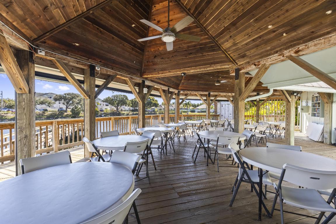 1127 E Seminole #24b Jupiter, FL 33477