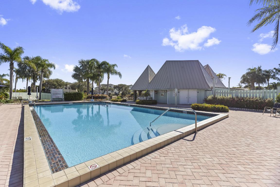 1127 E Seminole #24b Jupiter, FL 33477