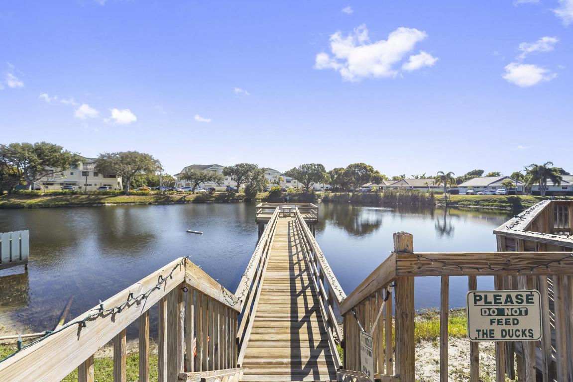 1127 E Seminole #24b Jupiter, FL 33477