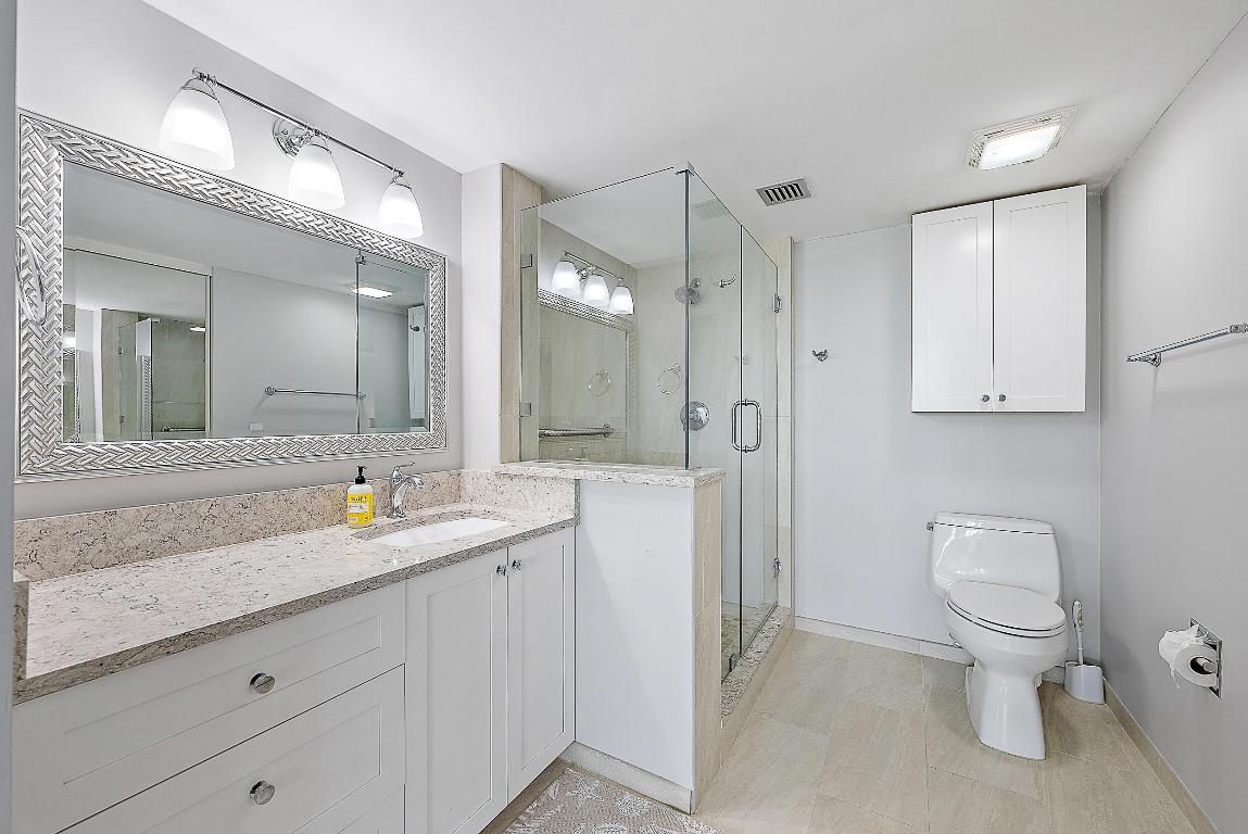 301 S Seas #305 Jupiter, FL 33477