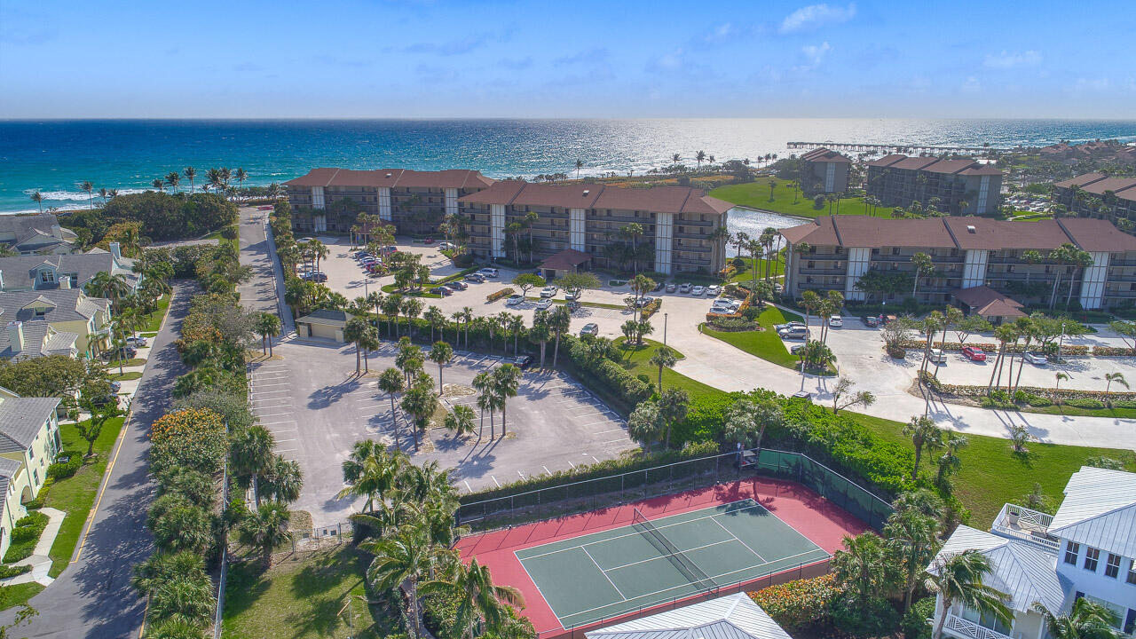 301 S Seas #305 Jupiter, FL 33477