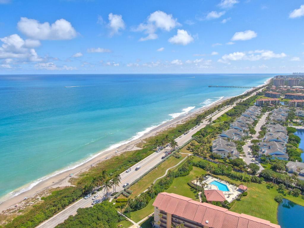 301 S Seas #305 Jupiter, FL 33477