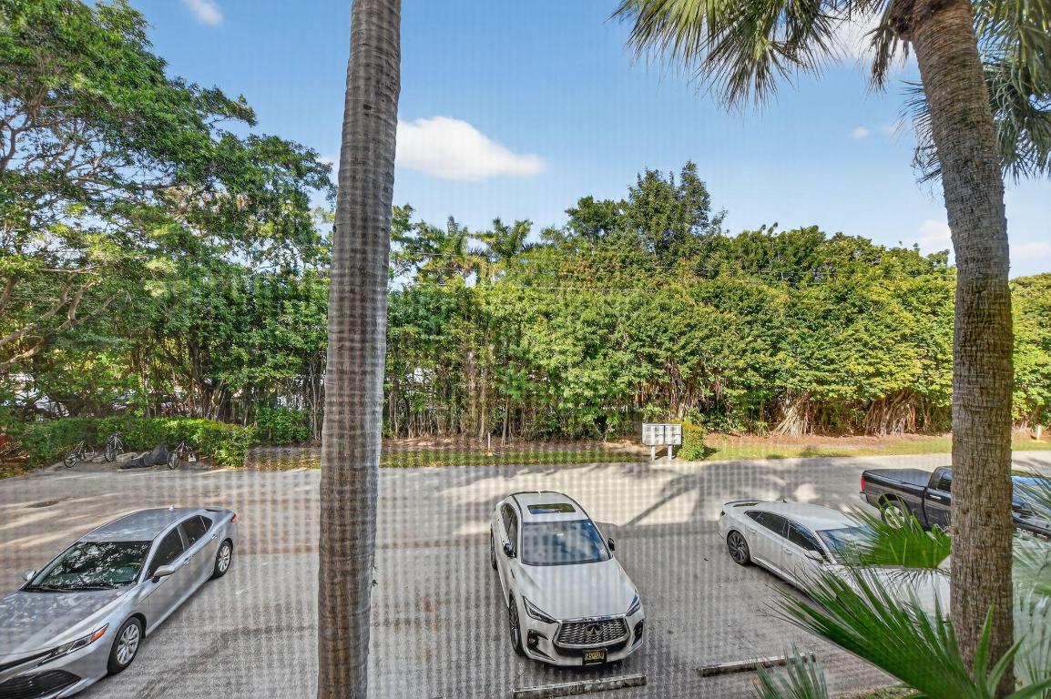 13791 Oneida #C2 Delray Beach, FL 33446