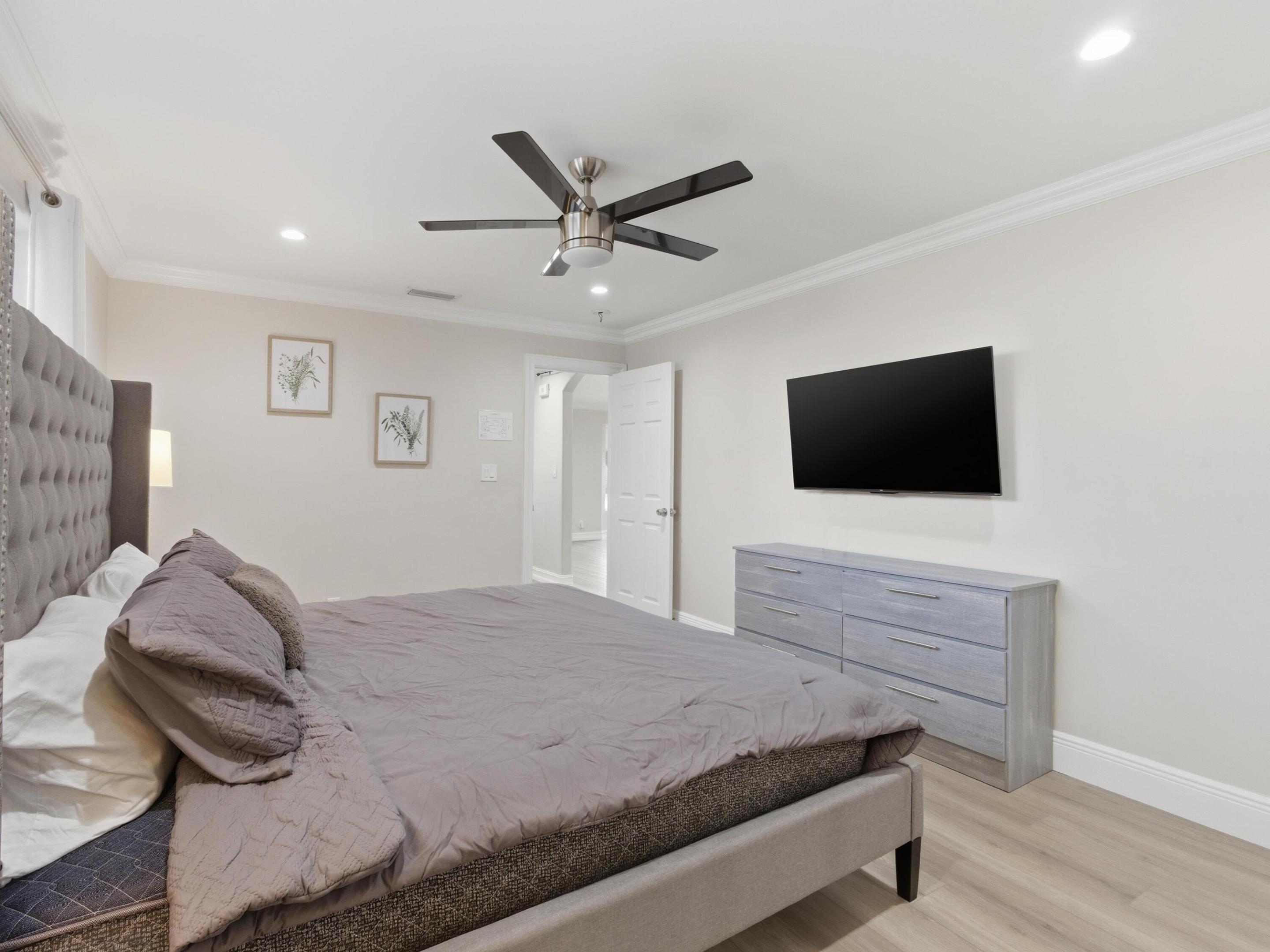 1921 NE 28th Lighthouse Point, FL 33064