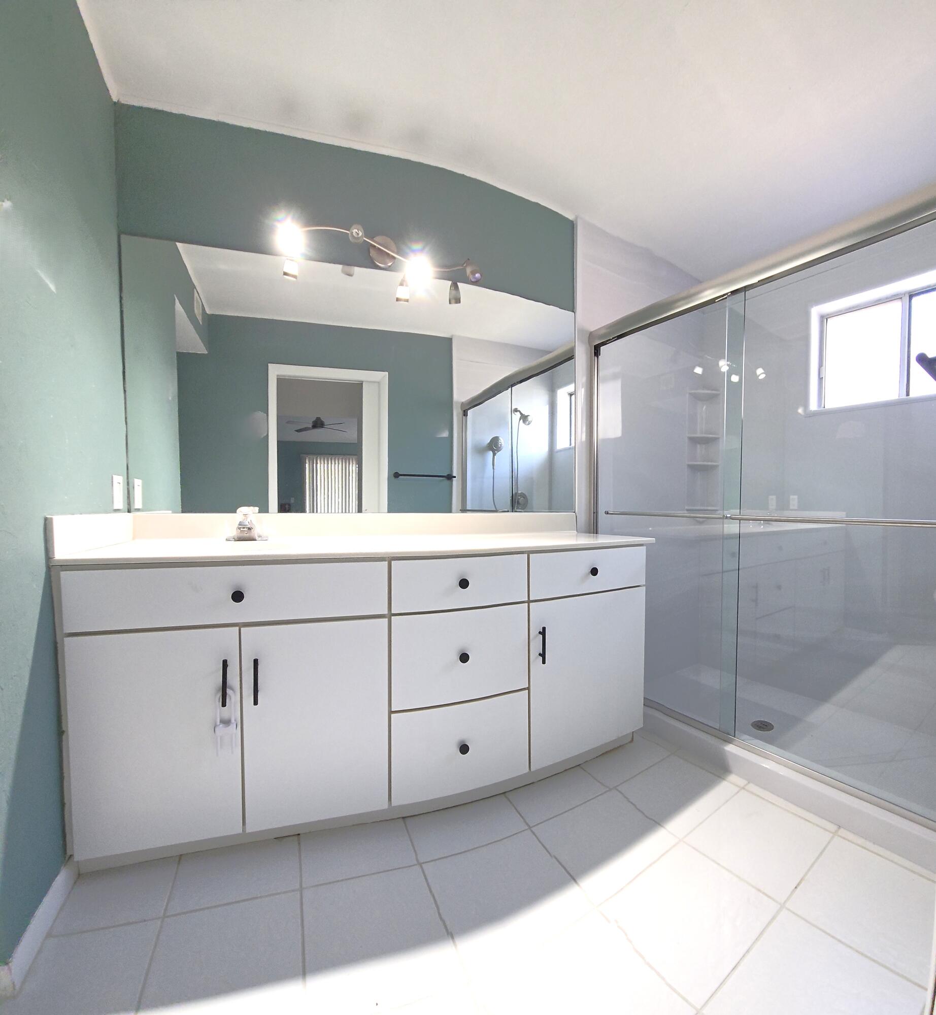 82 Maplecrest Jupiter, FL 33458