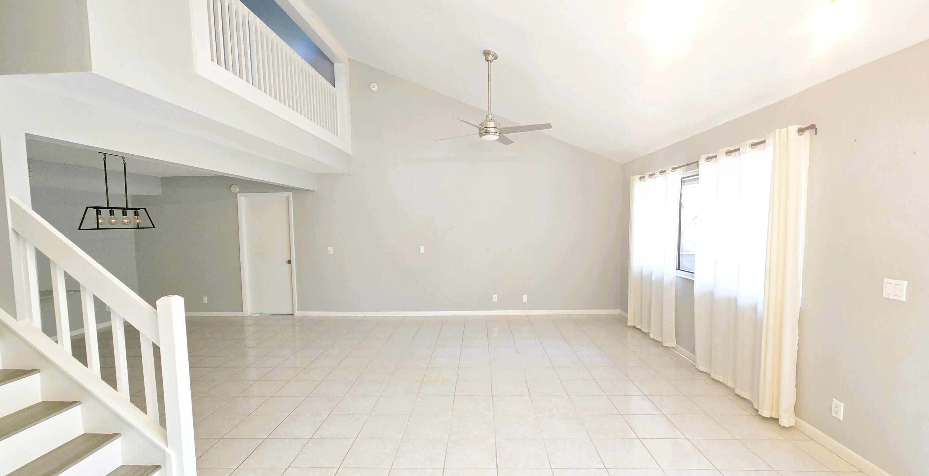 82 Maplecrest Jupiter, FL 33458