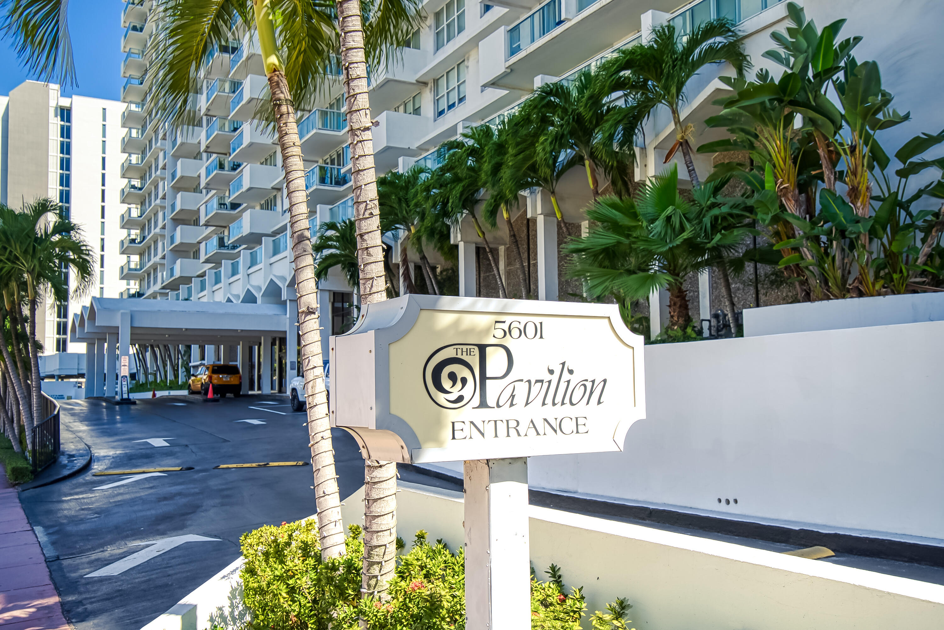 5601 Collins #M5 Miami Beach, FL 33140